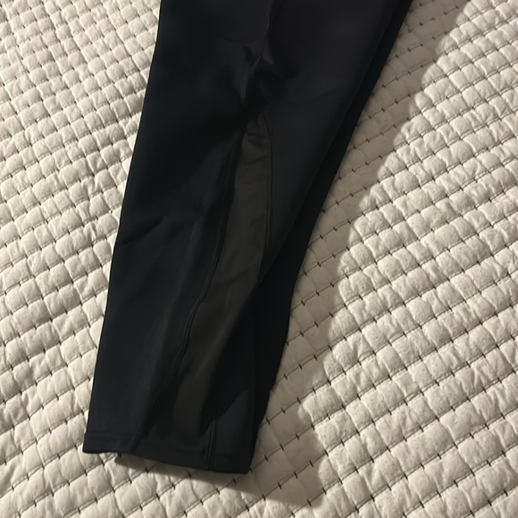 Copper Slim Thermal Capri Leggings w/ Mesh on legs - Picture 6 of 9